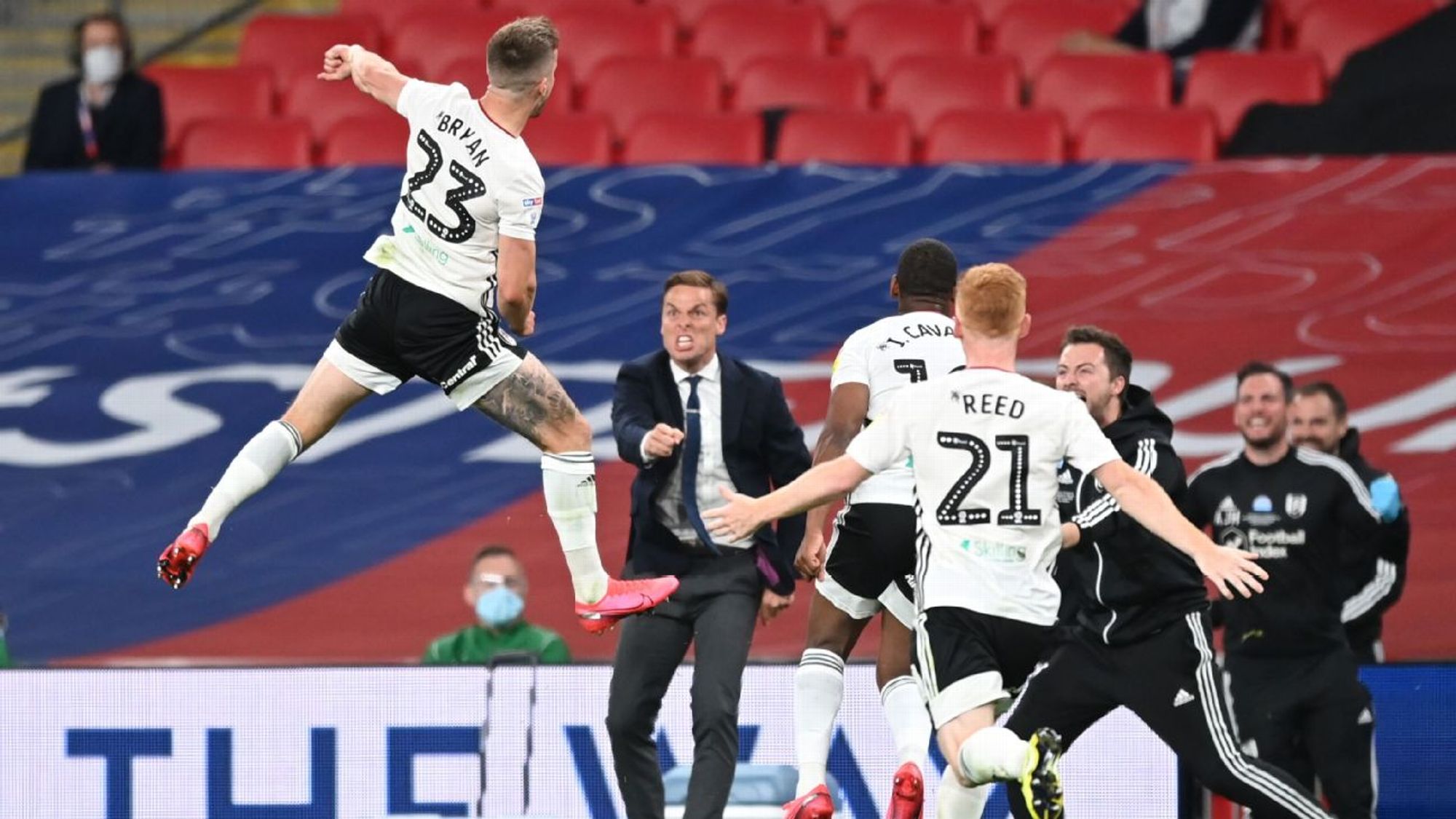 他能在不同 他能在不同